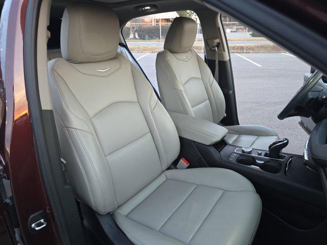 used 2023 Cadillac XT4 car, priced at $30,192