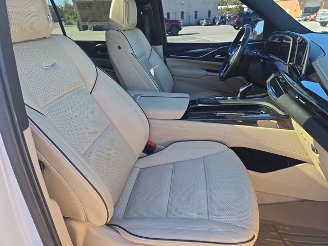 used 2022 Cadillac Escalade ESV car, priced at $47,811