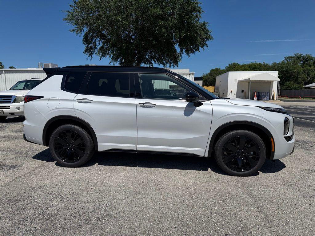 new 2026 Mitsubishi Outlander car, priced at $43,573