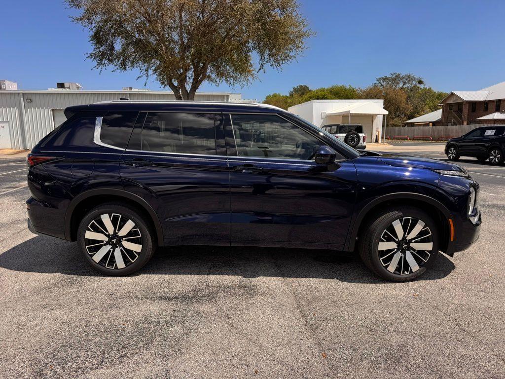 new 2026 Mitsubishi Outlander car, priced at $34,630