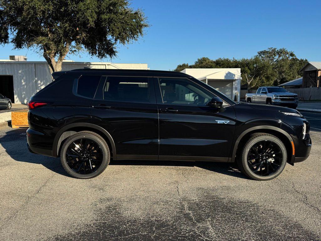 new 2025 Mitsubishi Outlander PHEV car, priced at $41,108