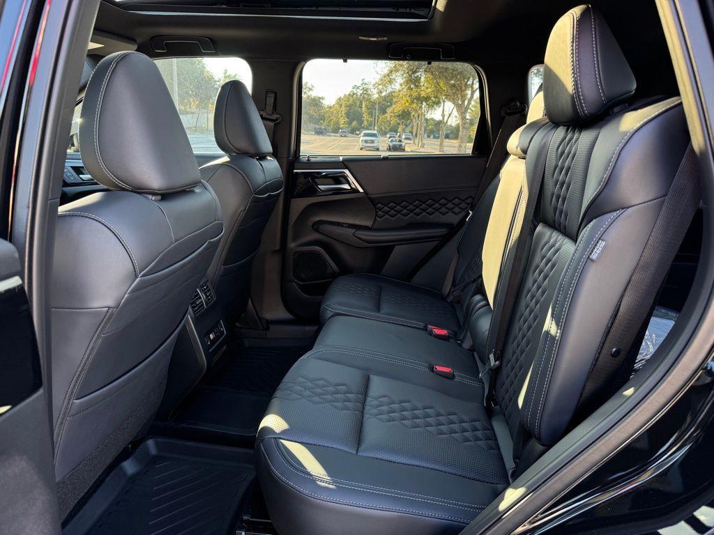 new 2025 Mitsubishi Outlander PHEV car, priced at $41,108