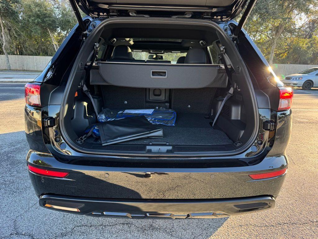 new 2025 Mitsubishi Outlander PHEV car, priced at $41,108