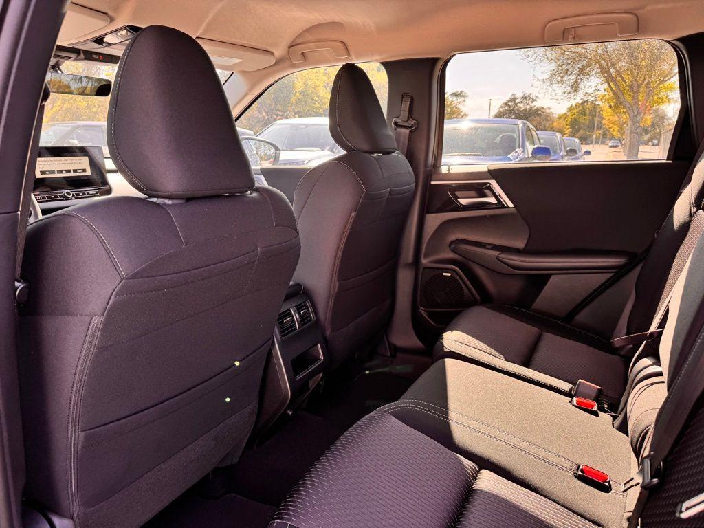 new 2026 Mitsubishi Outlander car, priced at $28,520