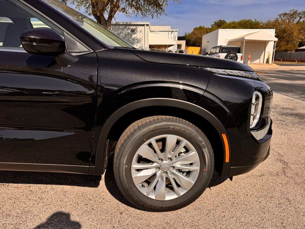 new 2026 Mitsubishi Outlander car, priced at $28,520