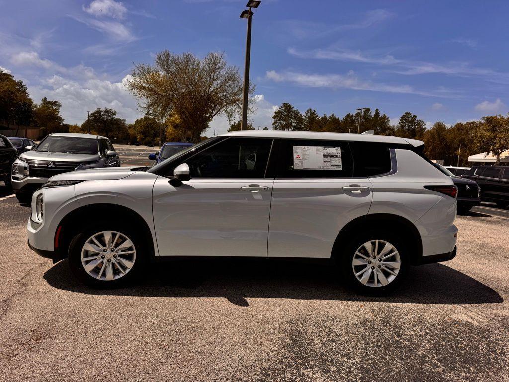 new 2026 Mitsubishi Outlander car, priced at $28,520