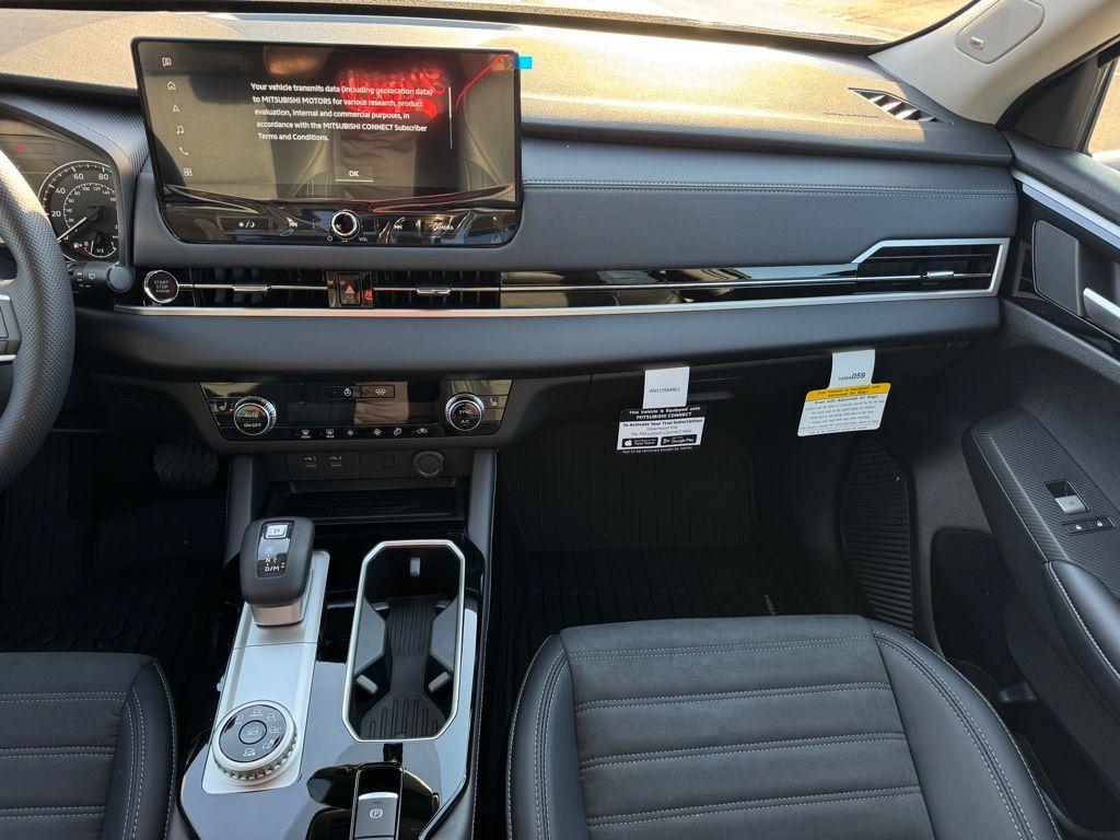 new 2026 Mitsubishi Outlander car, priced at $38,172