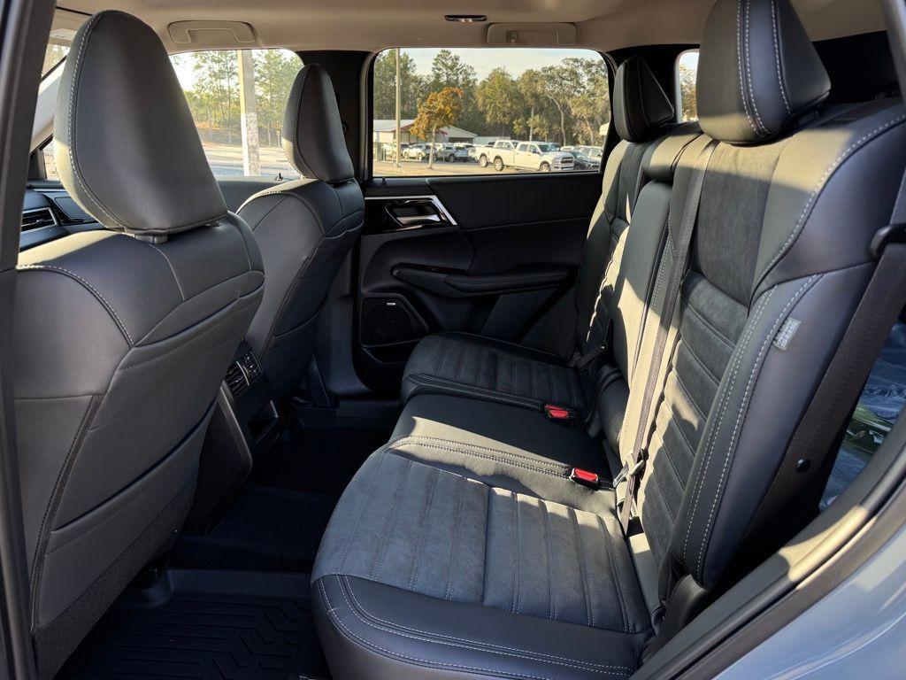 new 2026 Mitsubishi Outlander car, priced at $38,172