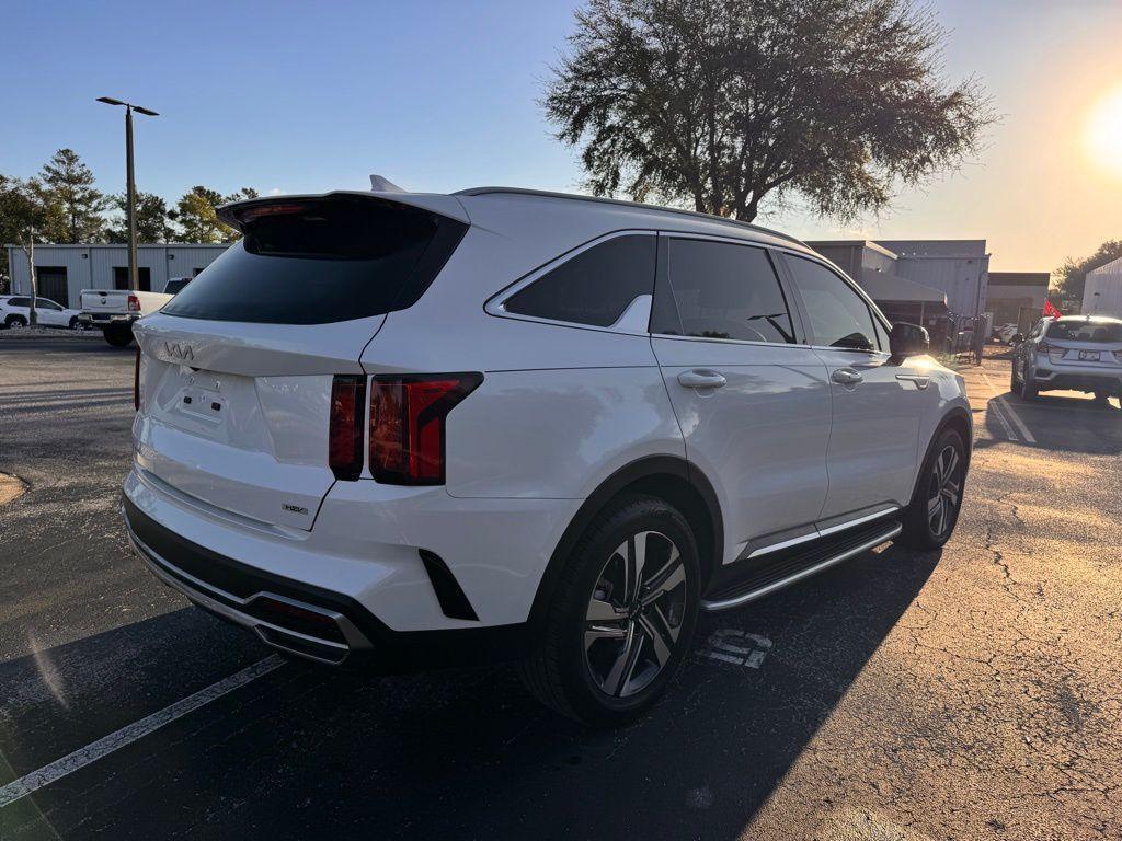 used 2023 Kia Sorento Hybrid car, priced at $25,700
