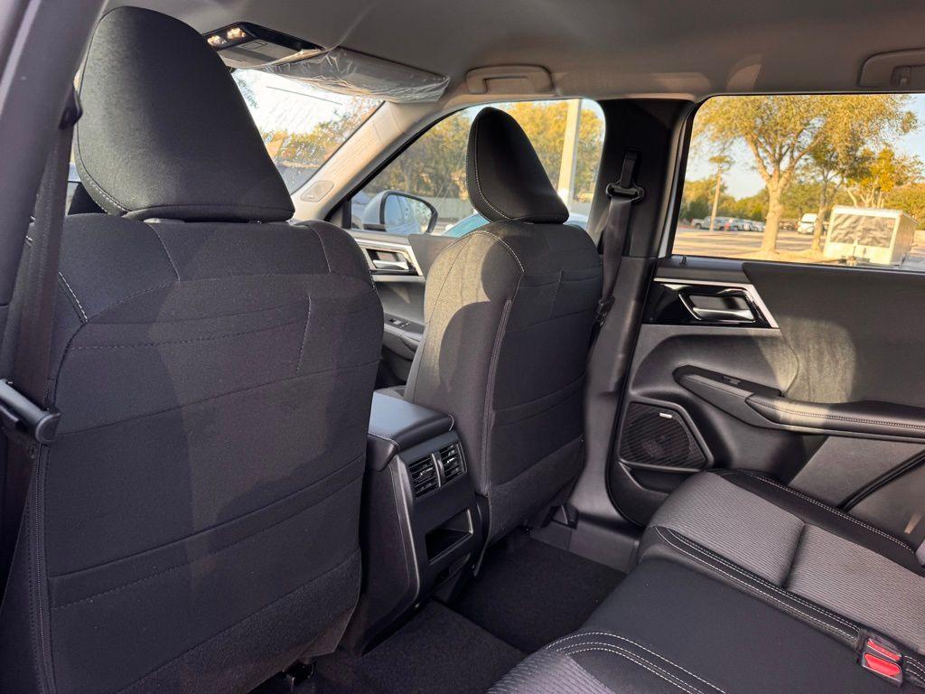 new 2026 Mitsubishi Outlander car, priced at $29,164