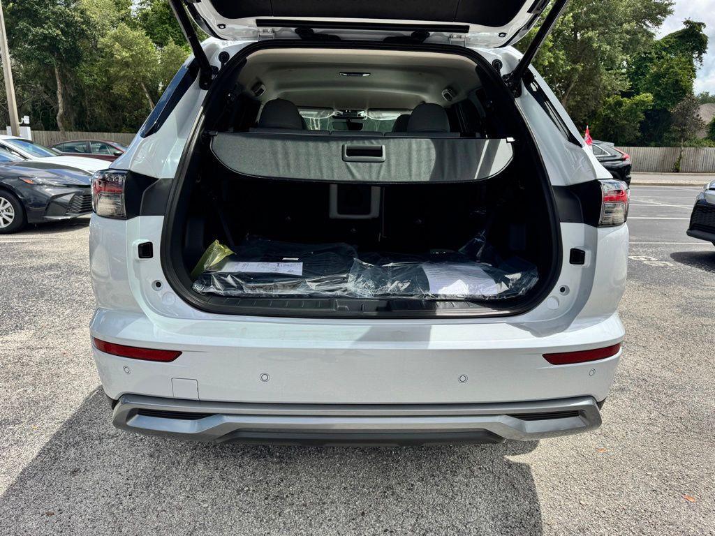 new 2026 Mitsubishi Outlander car, priced at $36,749