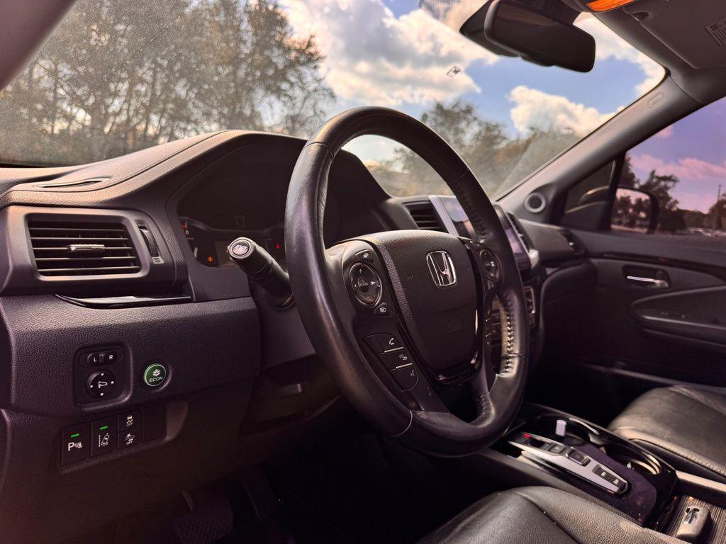 used 2016 Honda Pilot car, priced at $13,400