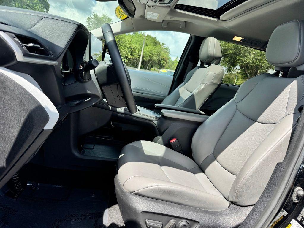 used 2025 Toyota Sienna car, priced at $44,413