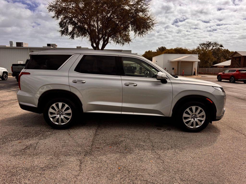 used 2024 Hyundai Palisade car, priced at $30,200