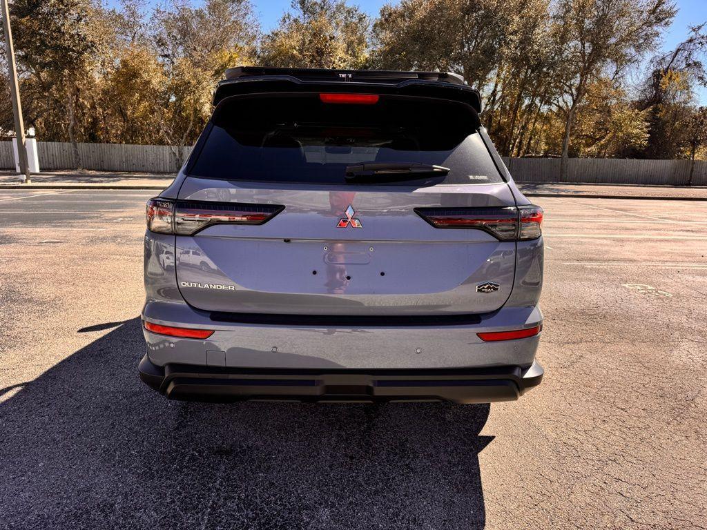 new 2026 Mitsubishi Outlander car, priced at $37,172
