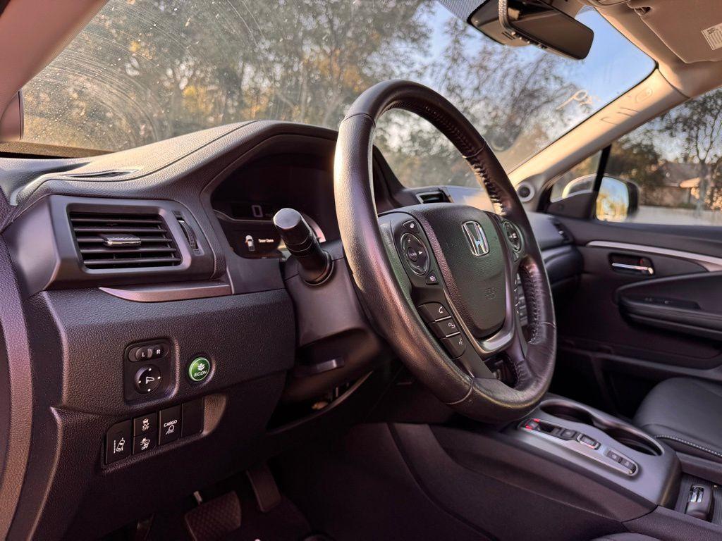 used 2023 Honda Ridgeline car, priced at $34,900