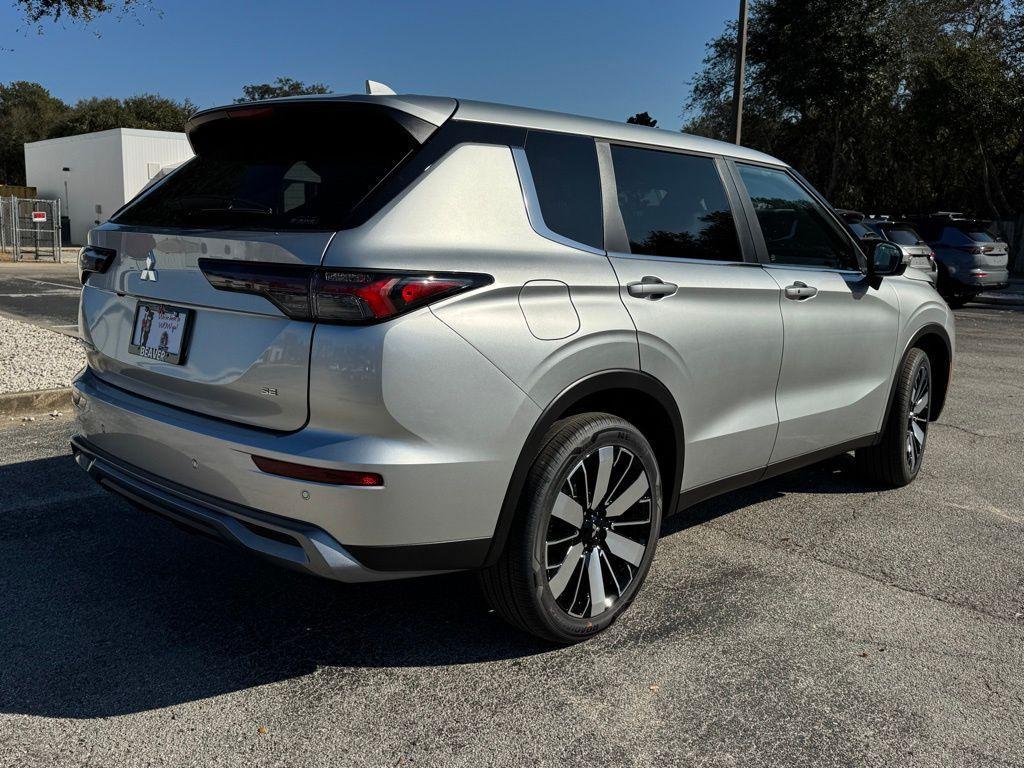 new 2026 Mitsubishi Outlander car, priced at $33,136