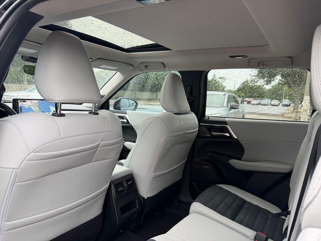 new 2026 Mitsubishi Outlander car, priced at $43,017