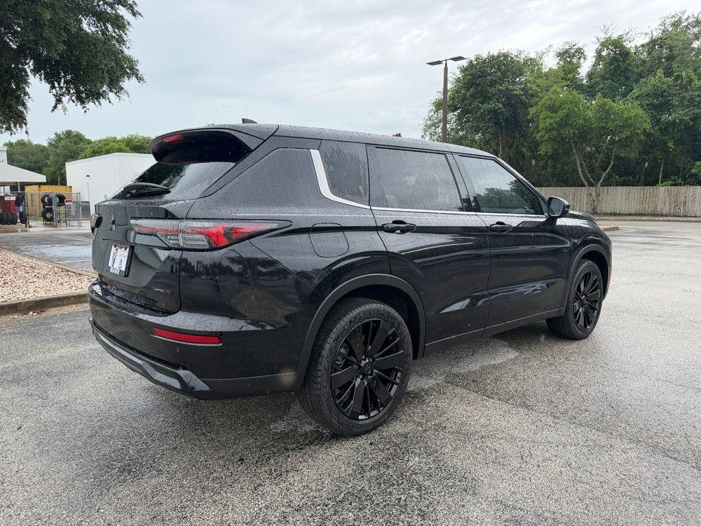 new 2026 Mitsubishi Outlander car, priced at $35,776