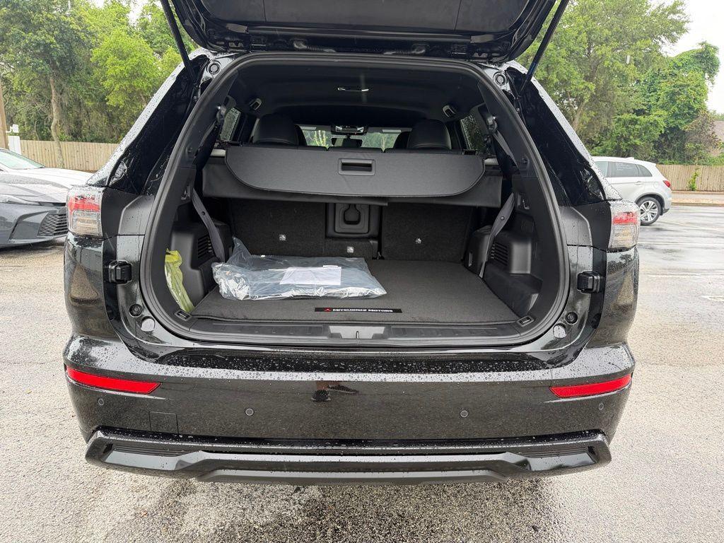 new 2026 Mitsubishi Outlander car, priced at $35,776