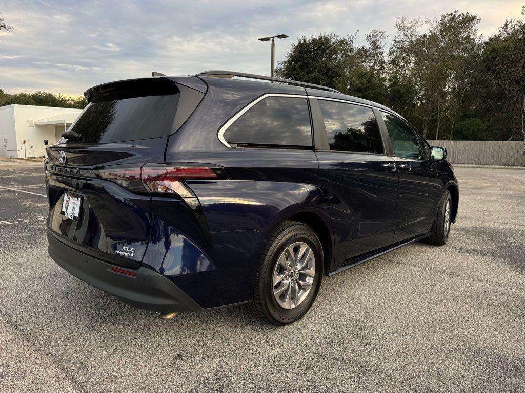 used 2024 Toyota Sienna car, priced at $37,200