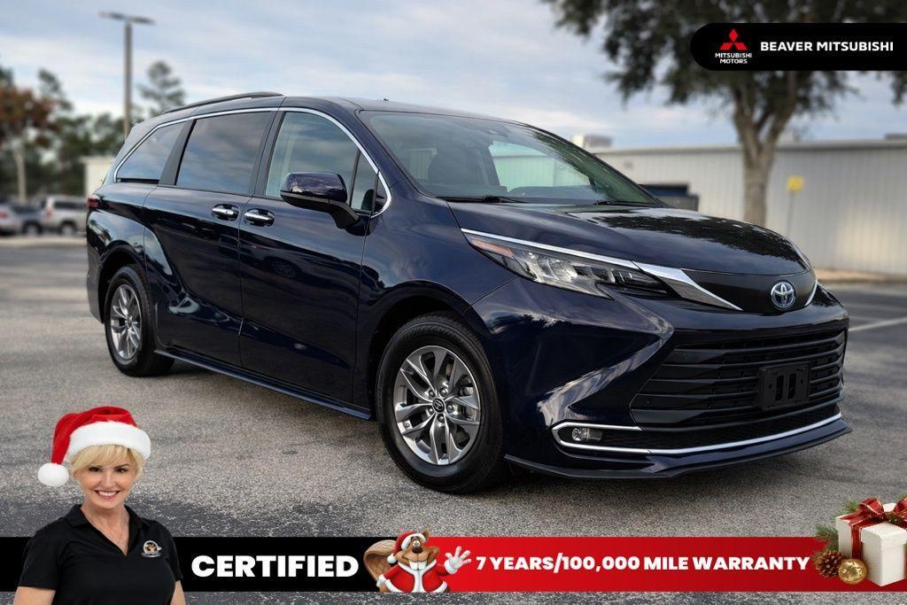 used 2024 Toyota Sienna car, priced at $37,200