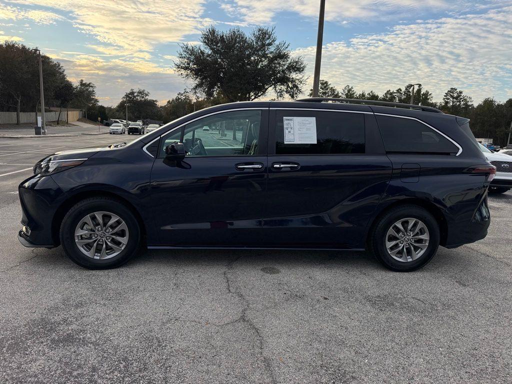 used 2024 Toyota Sienna car, priced at $37,200