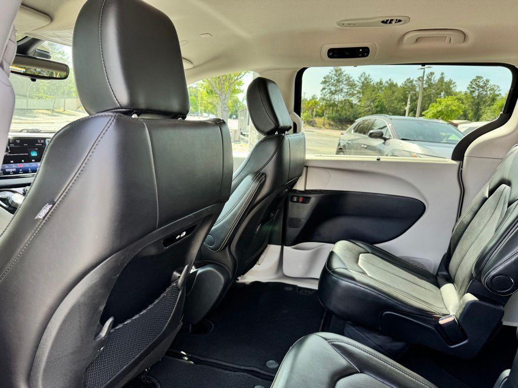 used 2024 Chrysler Pacifica car, priced at $28,413