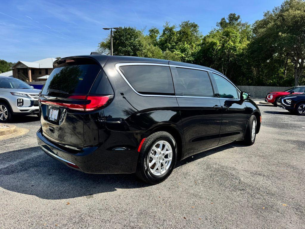 used 2024 Chrysler Pacifica car, priced at $28,413