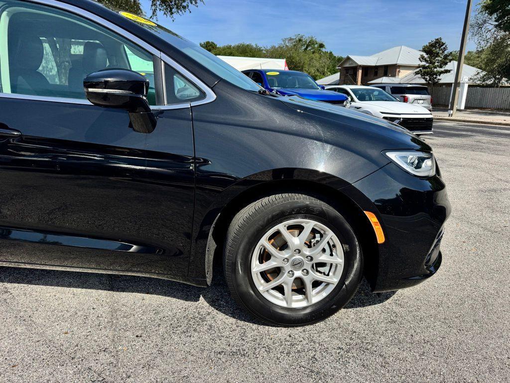 used 2024 Chrysler Pacifica car, priced at $28,413