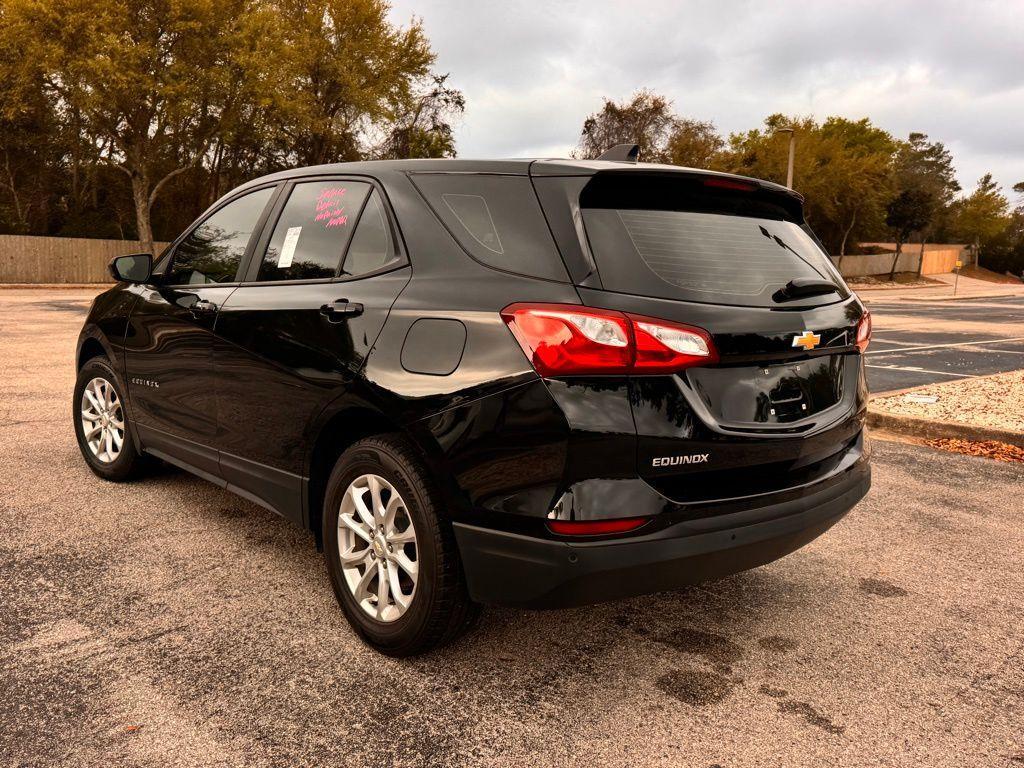used 2021 Chevrolet Equinox car, priced at $17,100