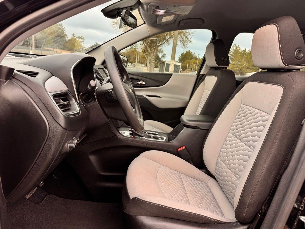 used 2021 Chevrolet Equinox car, priced at $17,100