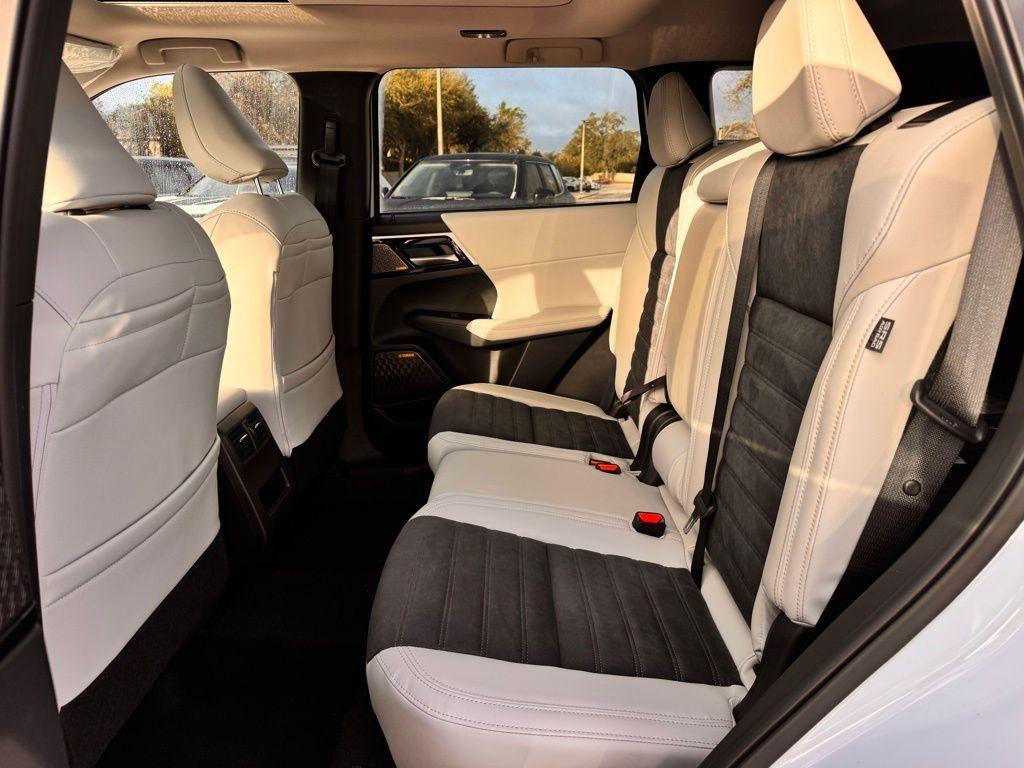 new 2026 Mitsubishi Outlander car, priced at $34,914