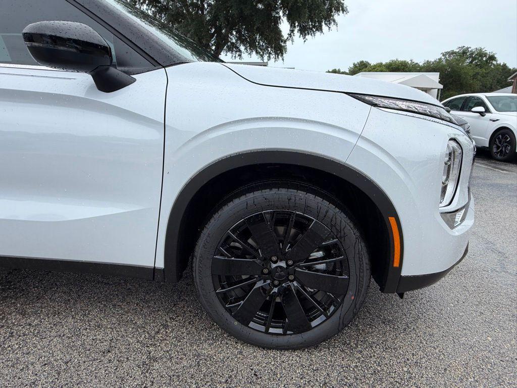 new 2026 Mitsubishi Outlander car, priced at $35,776