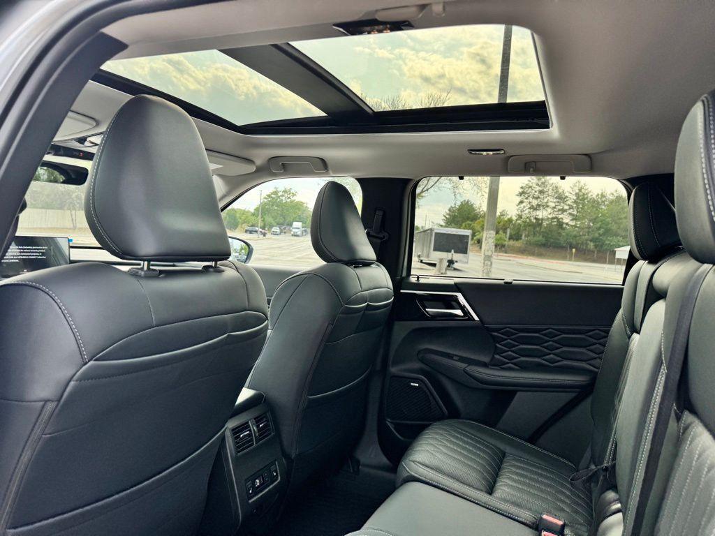 new 2026 Mitsubishi Outlander car, priced at $39,009