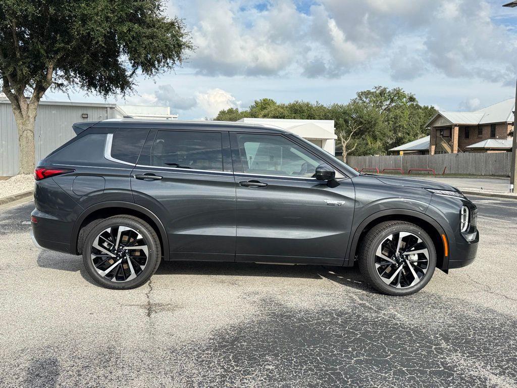 new 2025 Mitsubishi Outlander PHEV car, priced at $39,422
