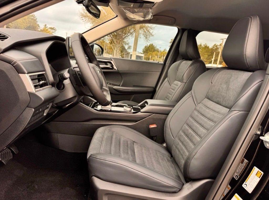 new 2026 Mitsubishi Outlander car, priced at $34,396