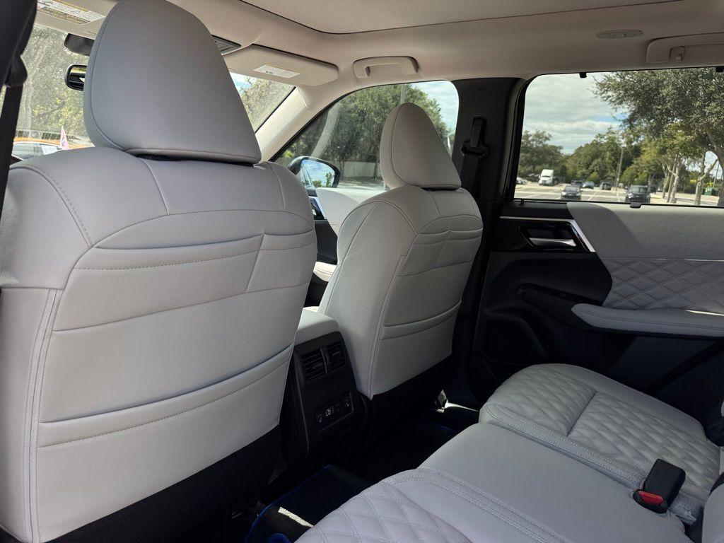 new 2025 Mitsubishi Outlander PHEV car, priced at $42,381