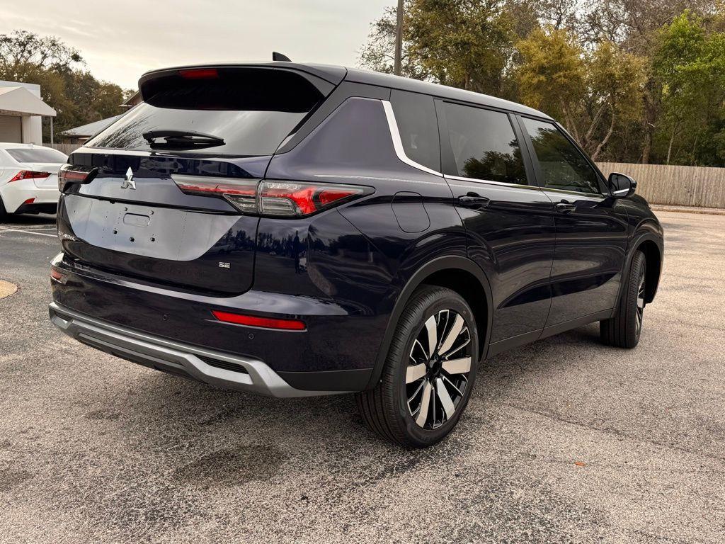 new 2026 Mitsubishi Outlander car, priced at $31,498