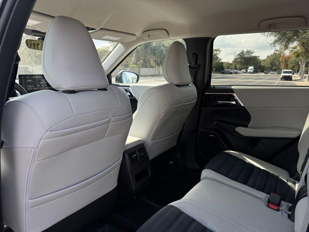 new 2026 Mitsubishi Outlander car, priced at $33,739