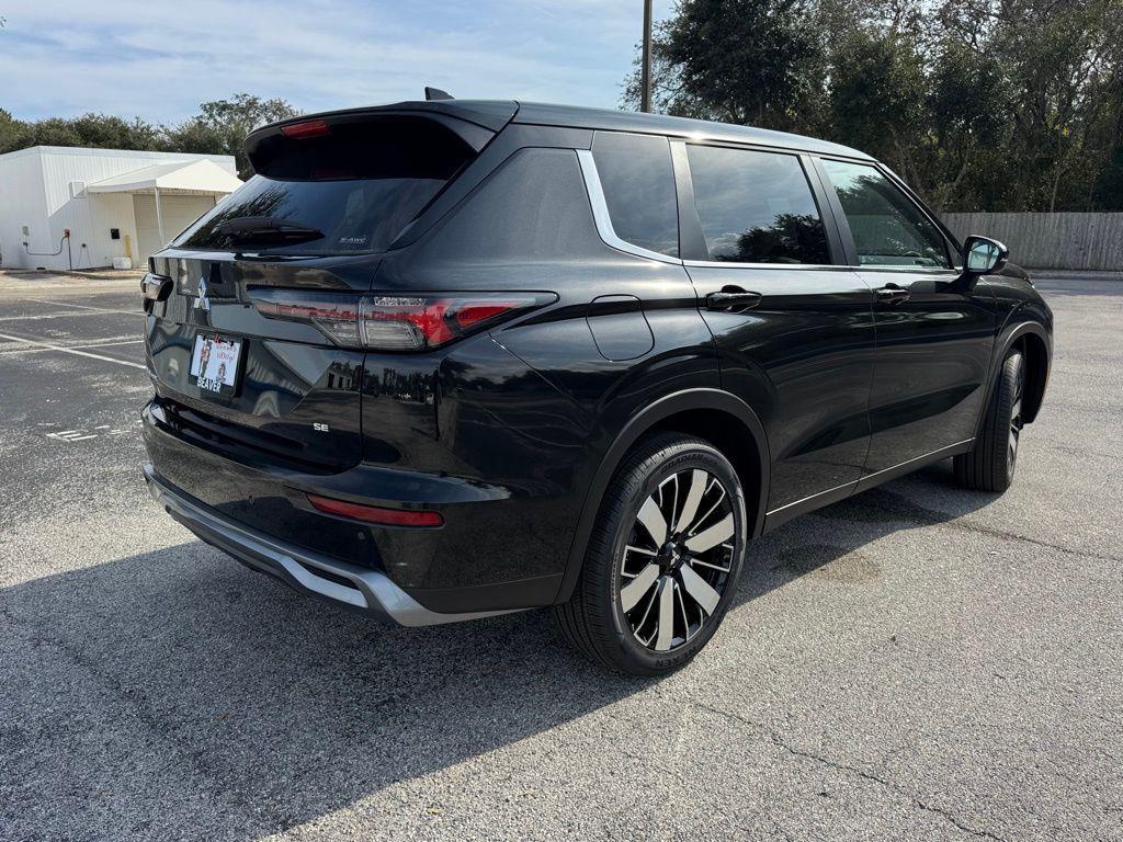 new 2026 Mitsubishi Outlander car, priced at $33,739