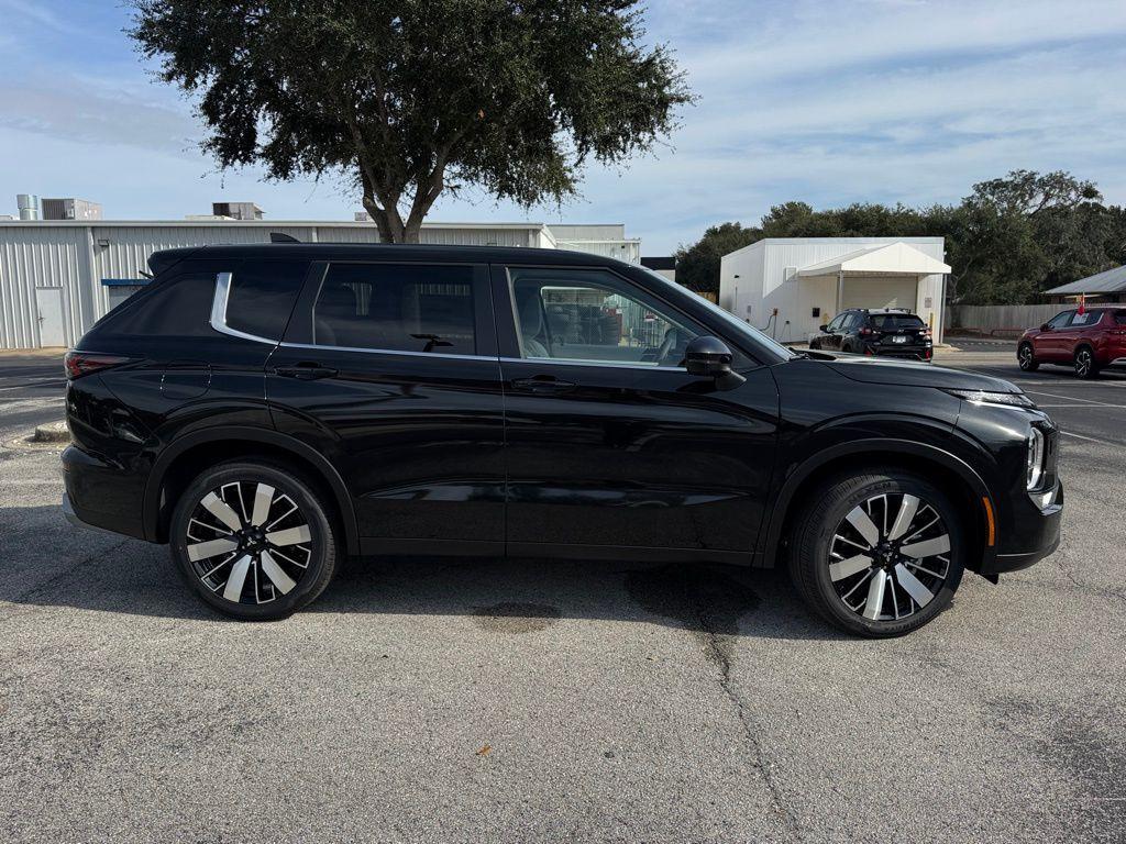 new 2026 Mitsubishi Outlander car, priced at $33,739