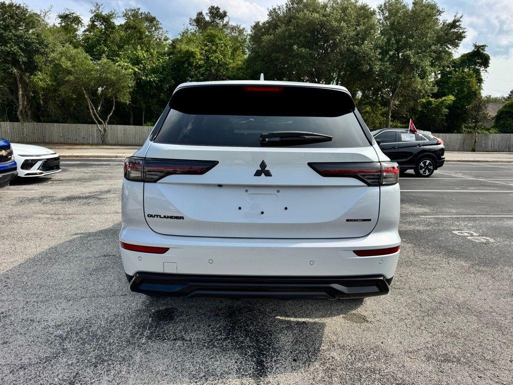 new 2026 Mitsubishi Outlander car, priced at $36,353