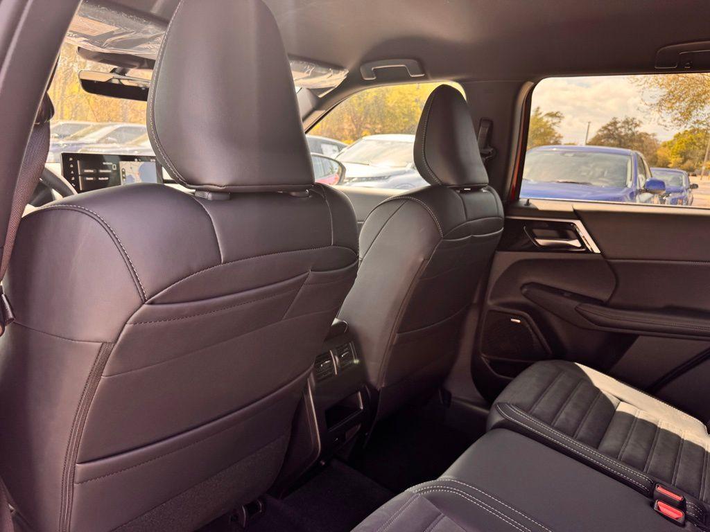 new 2026 Mitsubishi Outlander car, priced at $30,635