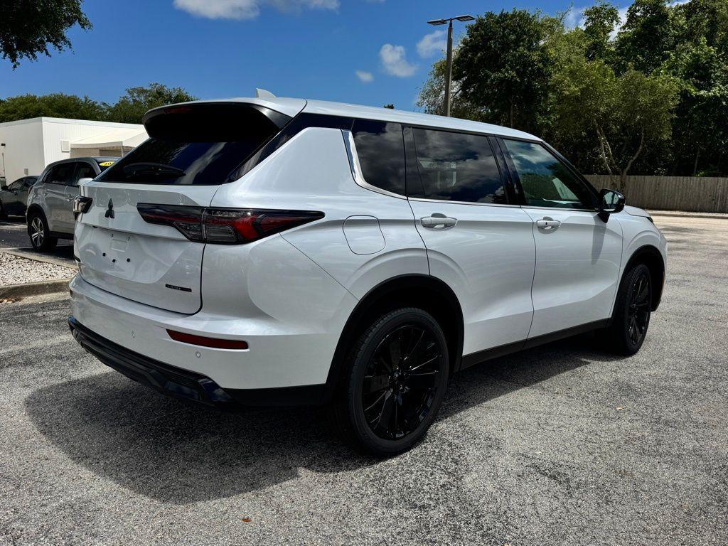 new 2026 Mitsubishi Outlander car, priced at $35,064