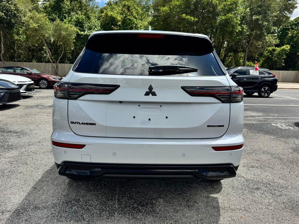 new 2026 Mitsubishi Outlander car, priced at $35,064