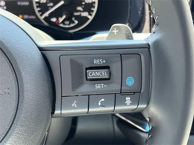 new 2025 Nissan Pathfinder car, priced at $38,275