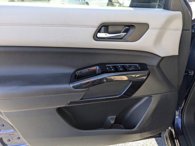 used 2022 Nissan Pathfinder car, priced at $24,990