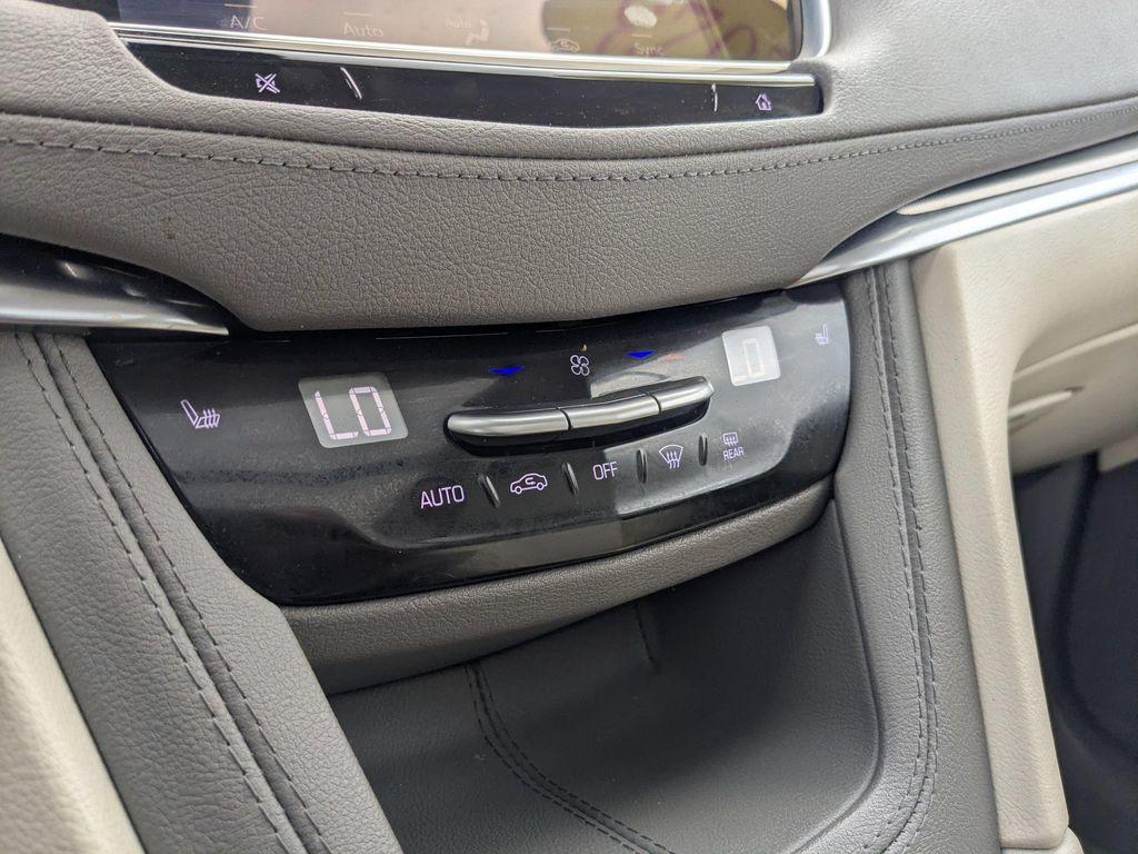 used 2023 Cadillac XT5 car, priced at $34,789