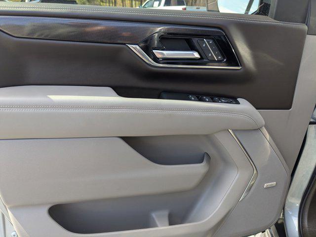 used 2025 GMC Yukon car, priced at $63,918